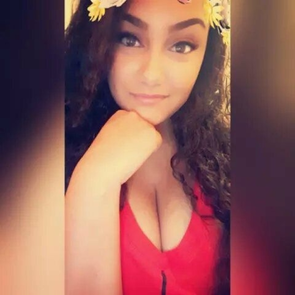Meet your Posher, Maribel